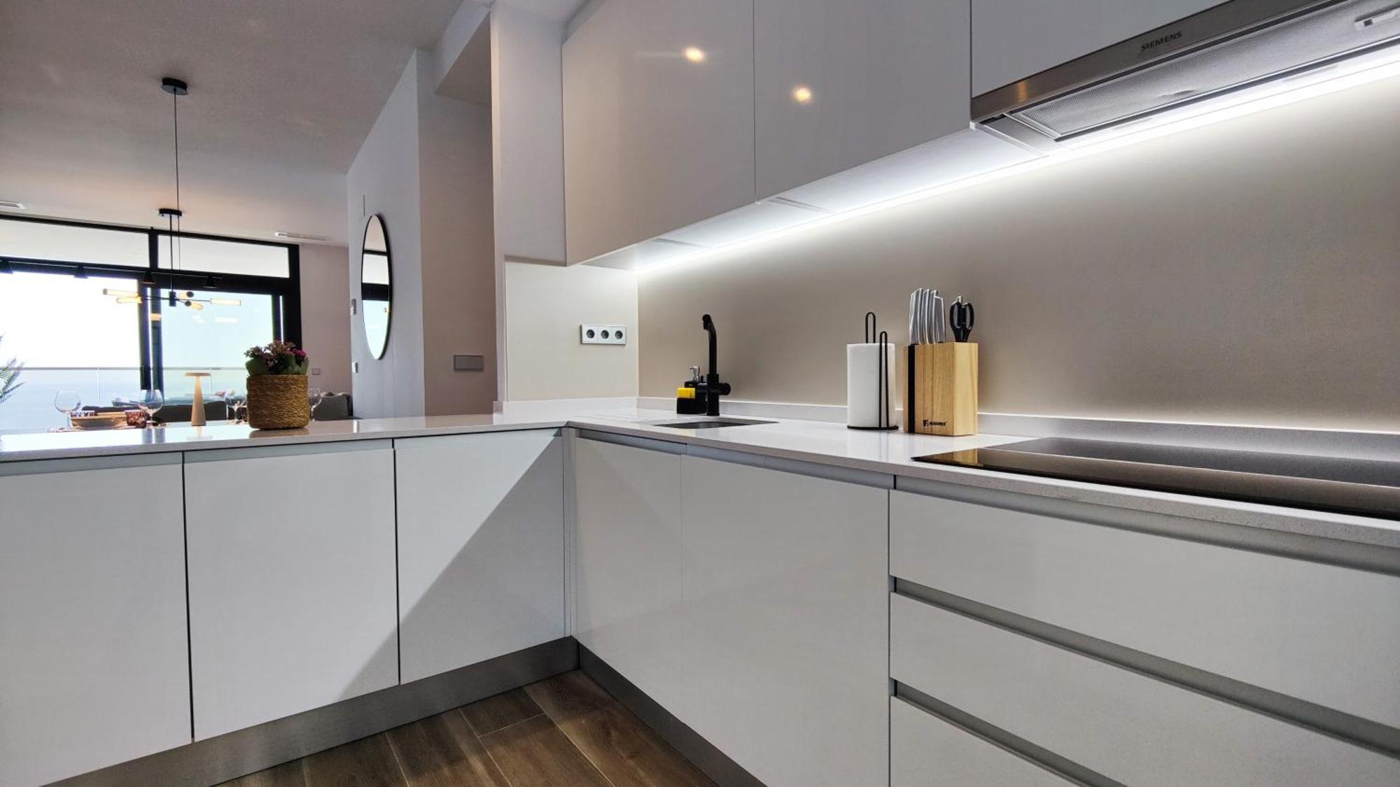 Sunset Cliffs Modern Apartment 貝尼多姆 外观 照片
